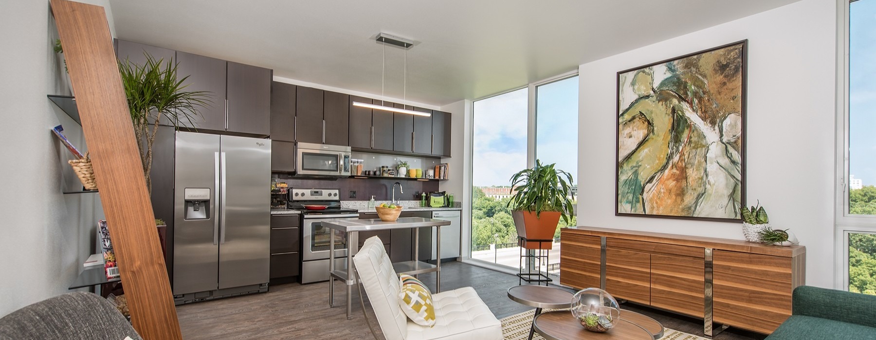 living room and kitchen in view